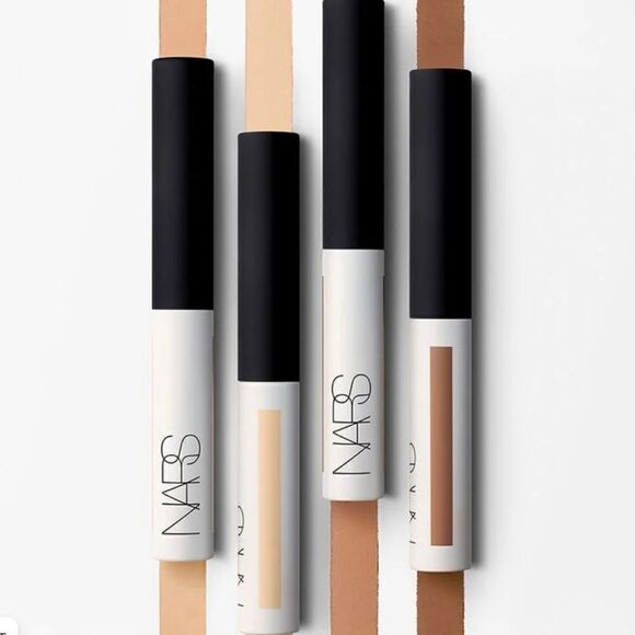 NARS NEWLY DISCONTINUED Tinted Smudge Proof Eyeshadow Base, light. - Picture 3 of 5